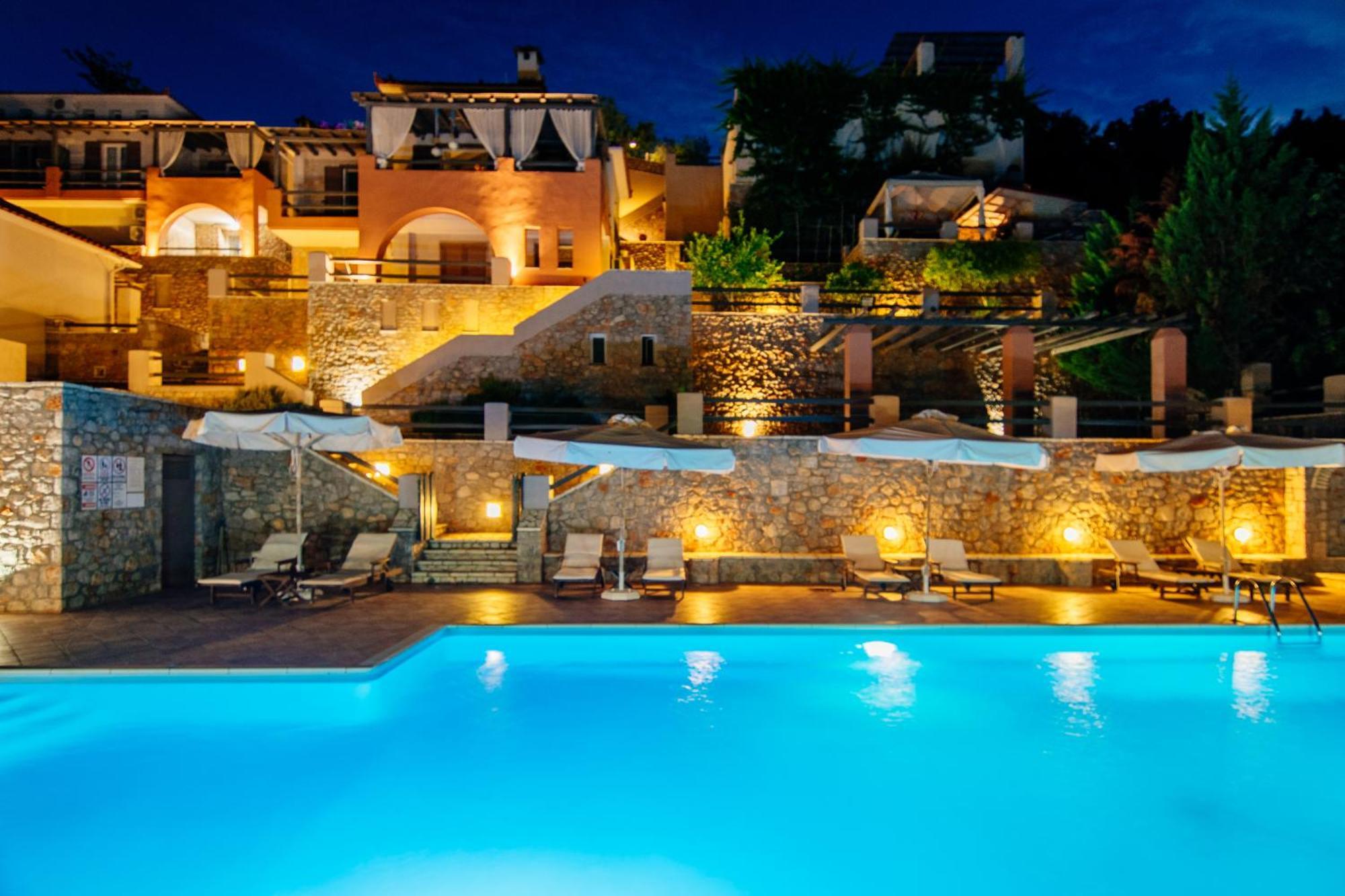 Apelon Tiritas Villas Leonidio Exterior photo