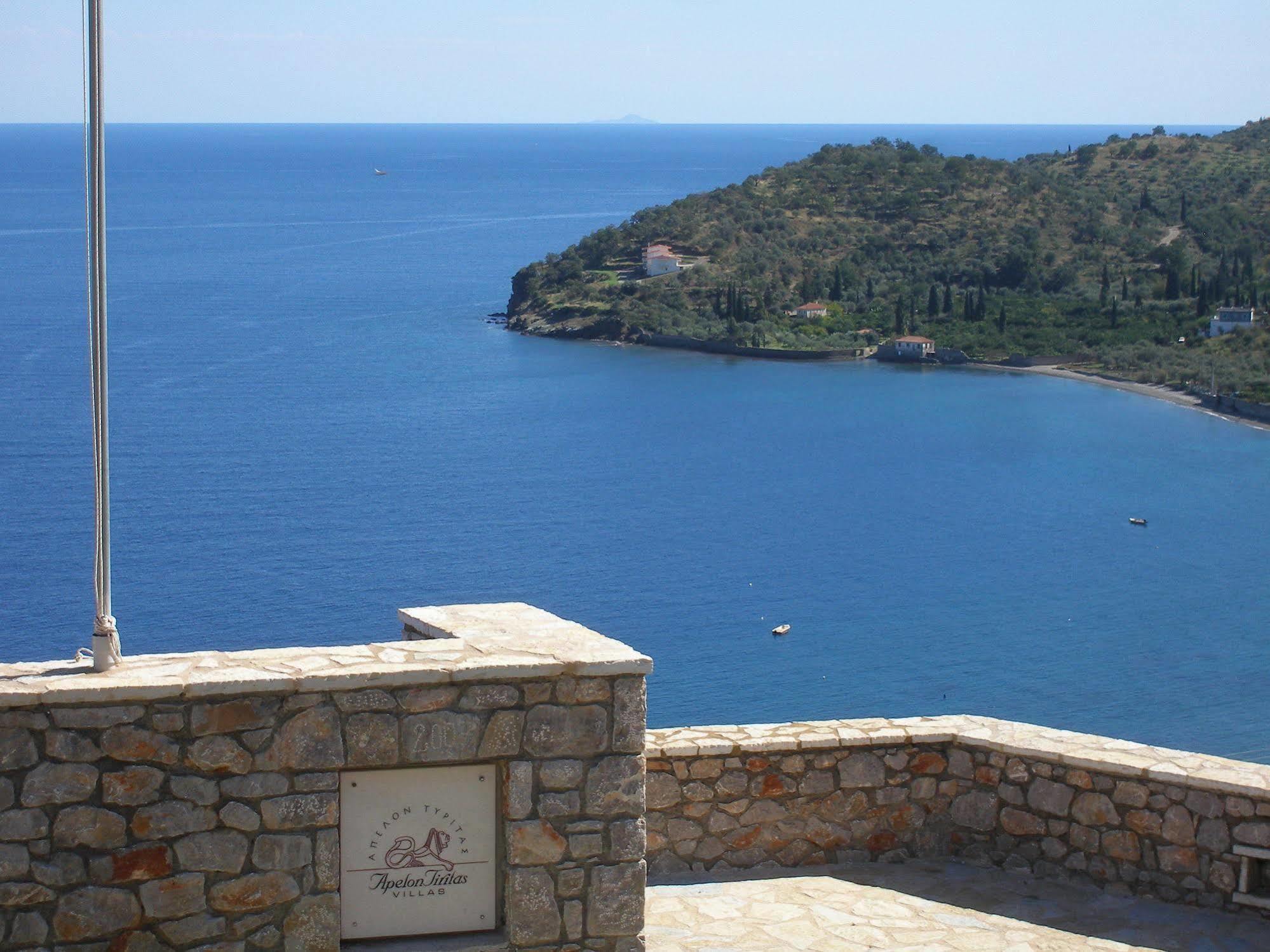 Apelon Tiritas Villas Leonidio Exterior photo